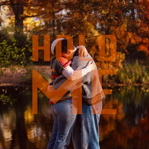 zukrassverliebt - Hold Me
